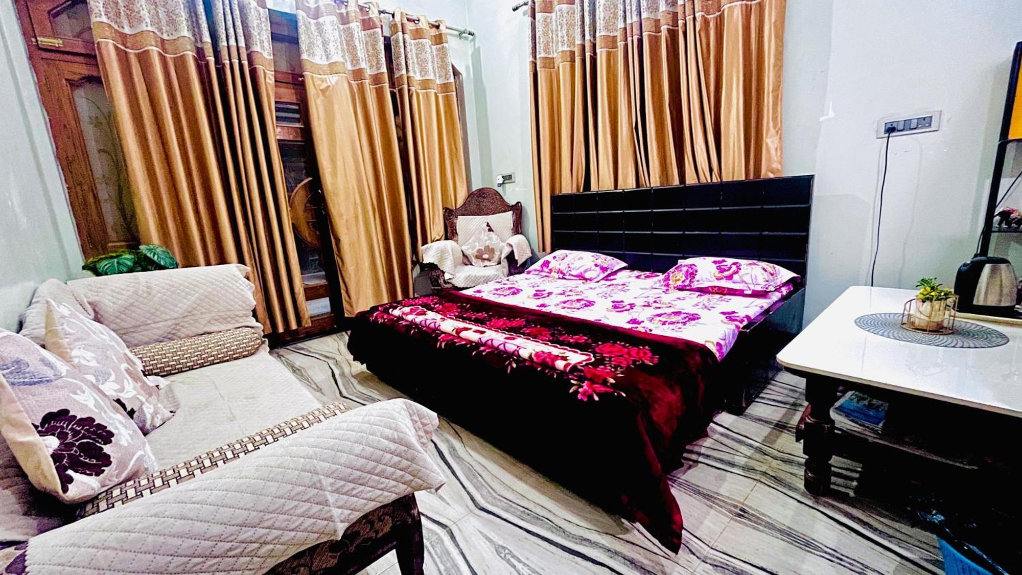 Chandan Homestay Prayagraj Exterior photo